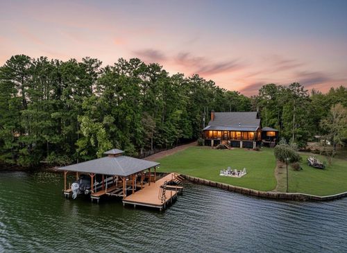 4096 Big Water East Rd, Sparta, GA, 31087-5777 | Card Image