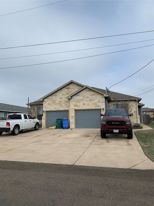 unit-b-106 Pahala Ct, Bastrop, TX, 78602-4777 | Card Image