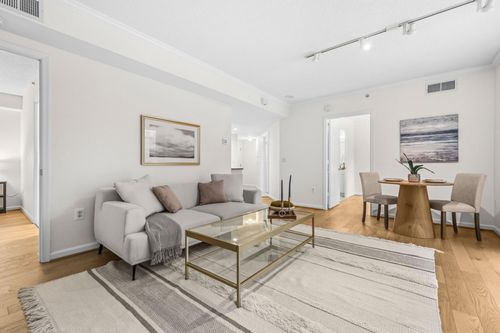 109w-3830 9th St N, ARLINGTON, VA, 22203-5821 | Card Image