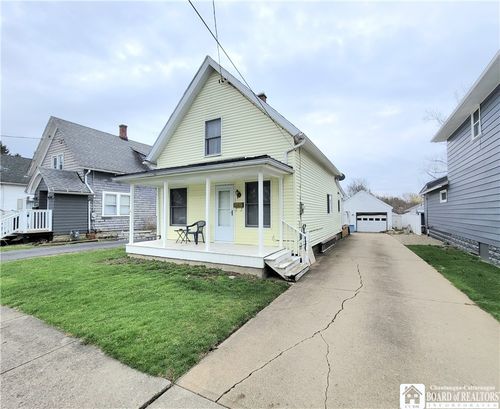 423 Bucknor St, Dunkirk, NY, 14048-3122 | Card Image