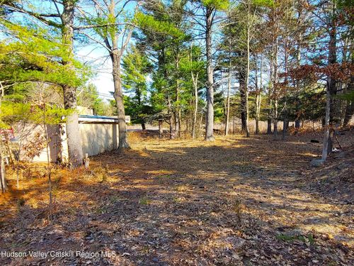 1230 West Road, Greenville, NY, 12083 | Card Image