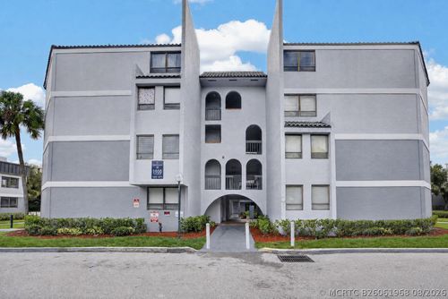 201-1900 N Congress Ave, West Palm Beach, FL, 33401-8221 | Card Image
