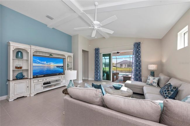12726 Rainwashed Loop, House other with 3 bedrooms, 2 bathrooms and null parking in Parrish FL | Image 23