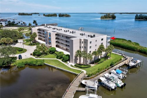 6061-6061 River Run Dr, Sebastian, FL, 32958-4704 | Card Image