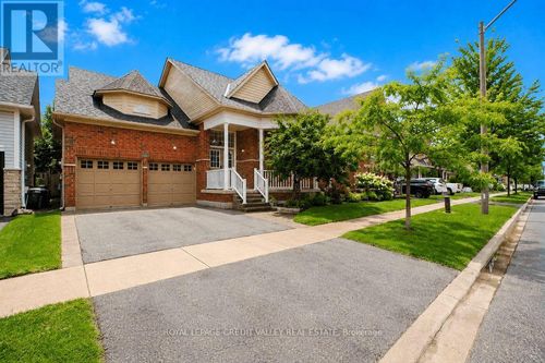 29 Counsellor Terr, Barrie, ON, L4M7H1 | Card Image