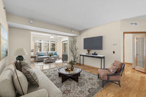 101-5200 Pathways Ave, White Bear Lake, MN, 55110-6553 | Card Image