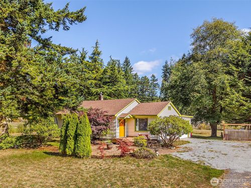 615 Sw Camano Dr, Camano Island, WA, 98282-7541 | Card Image