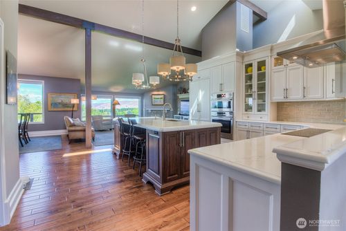 622 Country Club Dr, Yakima, WA, 98901-1549 | Card Image
