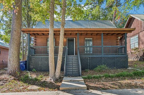 55 Hunters Creek Dr, Huntsville, TX, 77340-1403 | Card Image