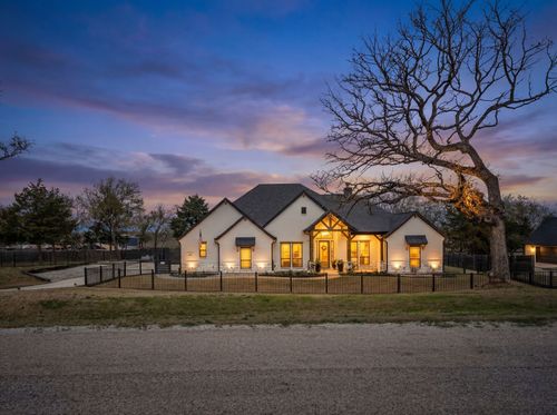 1004 Meadow Wood Ter, Azle, TX, 76020-3668 | Card Image