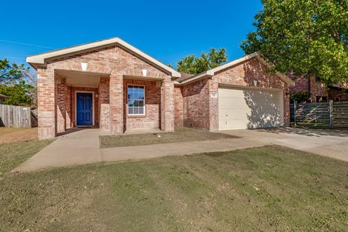 536 Nance Dr, Cedar Hill, TX, 75104-8156 | Card Image