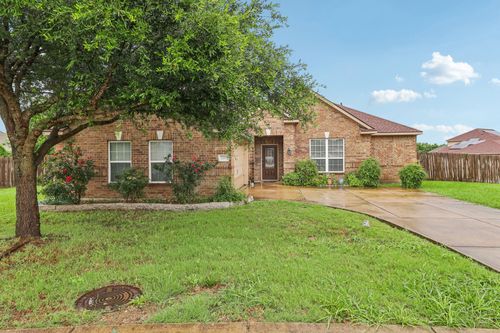 209 Brook Ct, Red Oak, TX, 75154-1410 | Card Image