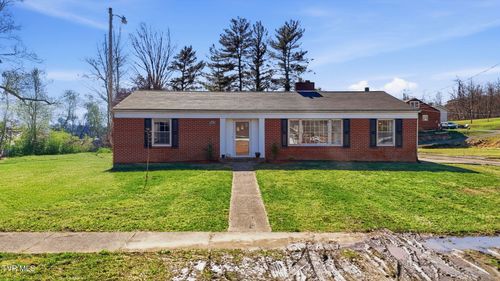 213 Manville Rd, Gate City, VA, 24251-5016 | Card Image
