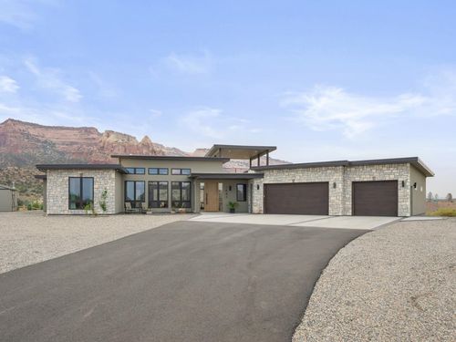 1843 Broadway, Grand Junction, CO, 81507-9558 | Card Image
