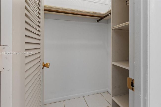 APT-109 - 2200 Park Ln, Condo with 1 bedrooms, 2 bathrooms and null parking in Hollywood FL | Image 18