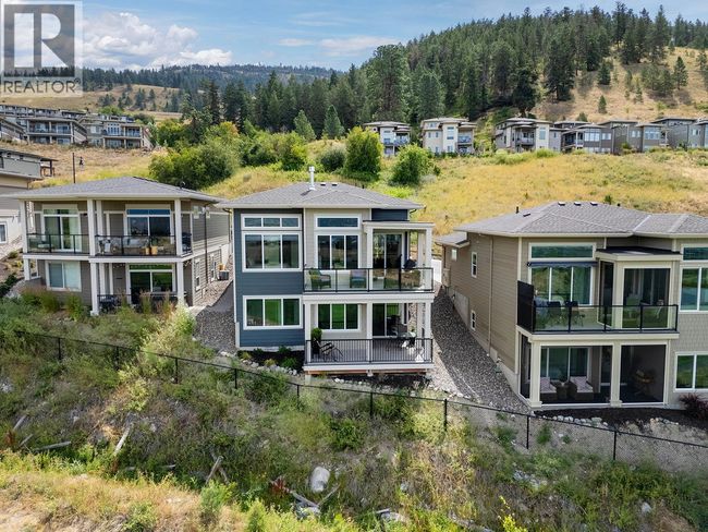 1436 Tower Ranch Dr, House other with 2 bedrooms, 3 bathrooms and 4 parking in Kelowna BC | Image 4