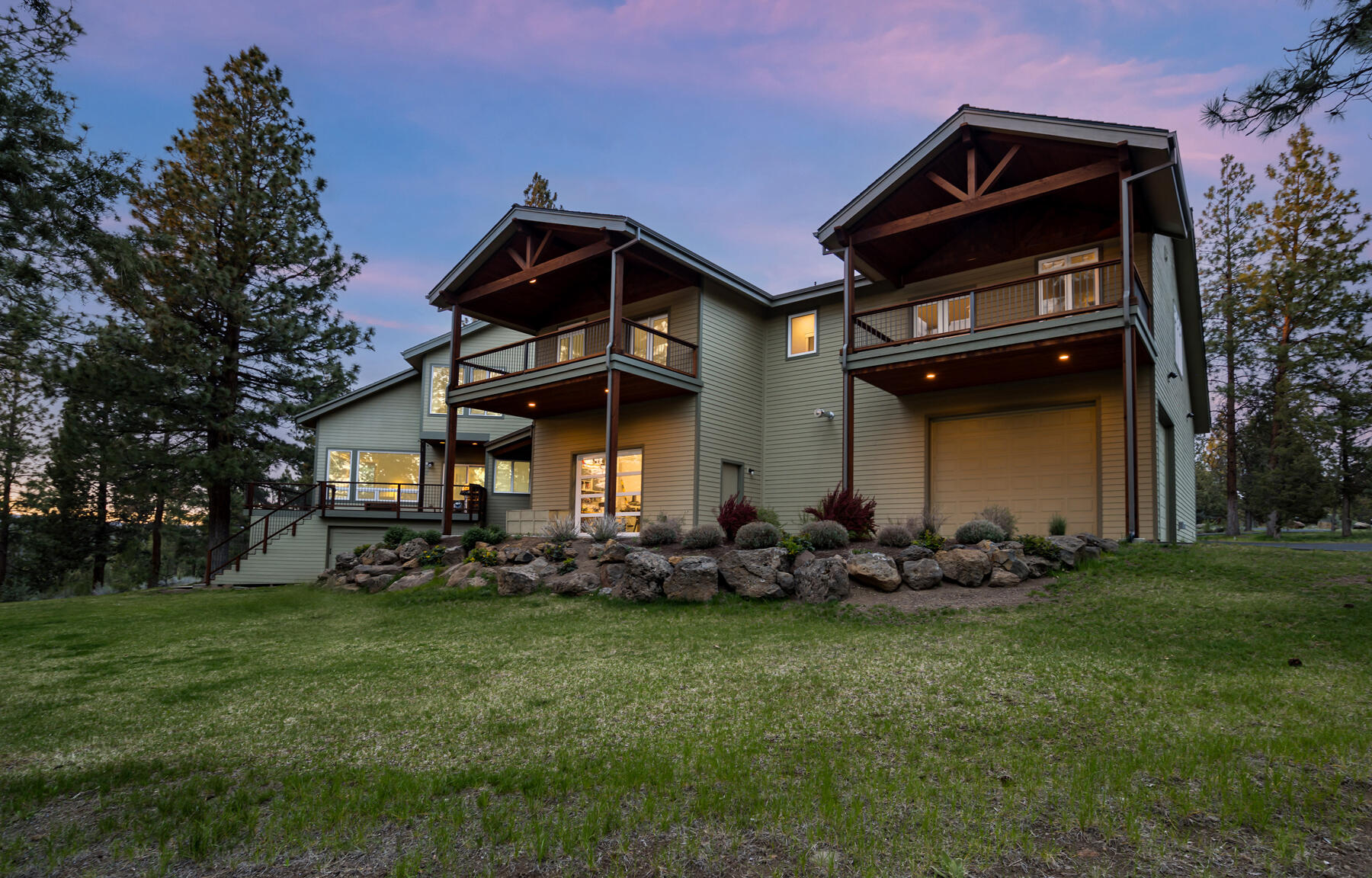 Residential in Sisters 3