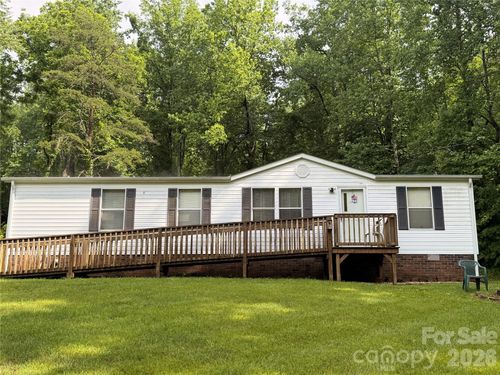 5493 Harris Farm Rd, Hickory, NC, 28602-9430 | Card Image