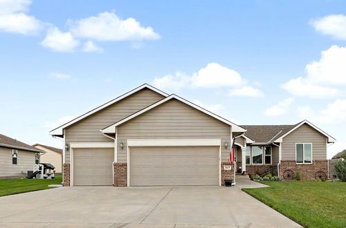 1617 N Thoroughbred St, Wichita, KS, 67235-8504 | Card Image