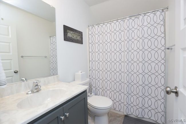 3rd Floor Full Bathroom | Image 35