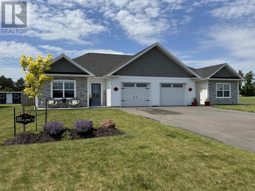110 Putters St, Summerside, PE, C1N4J8 | Card Image