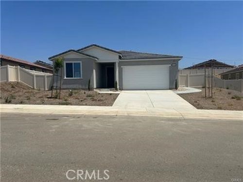 5135 Hummingbird Way, Banning, CA, 92220-7226 | Card Image
