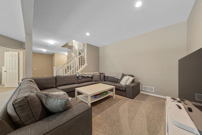 36 Family room_lower.jpg | Image 39