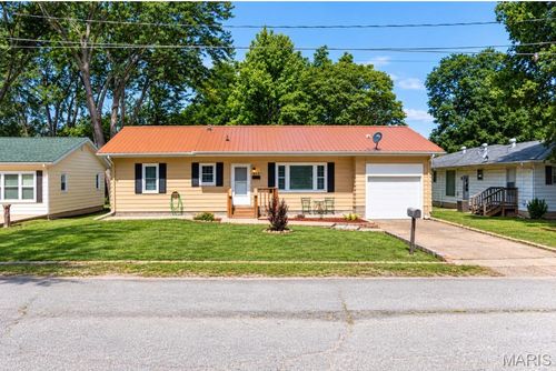 803 S Oak St, Salem, MO, 65560-1837 | Card Image