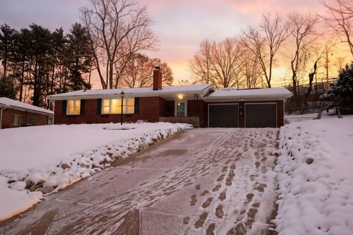 602 Highland Blvd, Coshocton, OH, 43812-2226 | Card Image