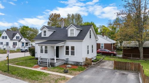 4 Master Street, Manchester, NH, 03102 | Card Image