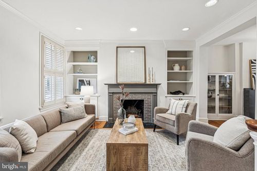 2133 Cypress St, PHILADELPHIA, PA, 19103-6507 | Card Image