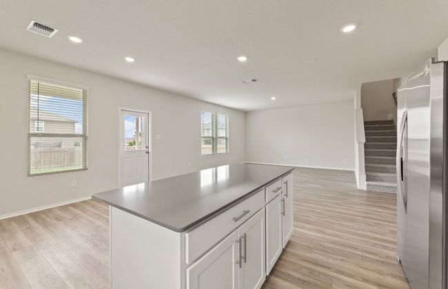 425 Ibis Falls Loop, House other with 3 bedrooms, 3 bathrooms and null parking in Jarrell TX | Image 6