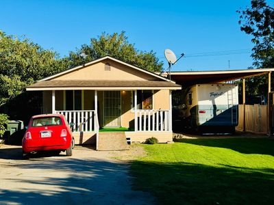 2965 E University Avenue, Home with 3 bedrooms, 0 bathrooms and null parking in Fresno CA | Image 3