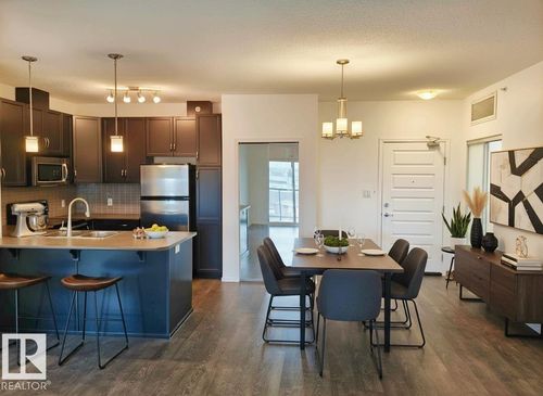 7825 71 St Nw, Edmonton, AB, T6B3R9 | Card Image