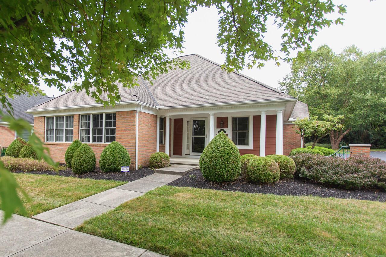 Gwennol Ln, Granville, OH 43023
