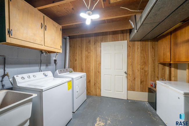 2013 E Sylvan Cir, House other with 4 bedrooms, 2 bathrooms and null parking in Brandon SD | Image 27