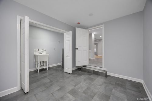 18191 Kentfield Street, Detroit, MI, 48219 | Card Image