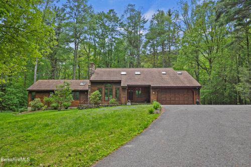 11 Muddy Brook Cir, Great Barrington, MA, 01230 | Card Image