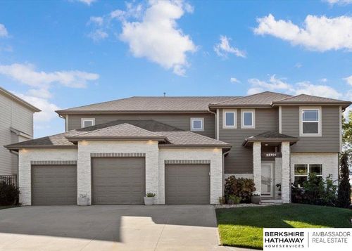23701 Berry Street, Elkhorn, NE, 68022 | Card Image