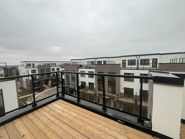 523 - 1581 Rose Way, Condo with 3 bedrooms, 2 bathrooms and null parking in Milton ON | Image 16