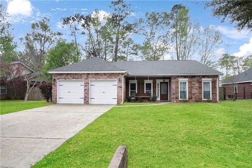824 Destin St, Mandeville, LA, 70448-2441 | Card Image