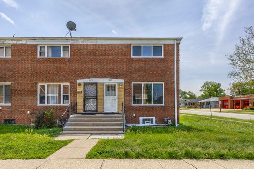 a-1207 17th Ave, Maywood, IL, 60153-2755 | Card Image