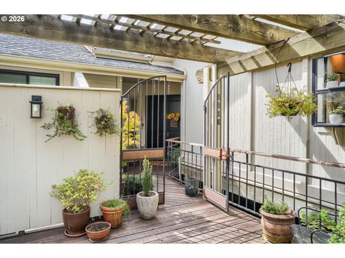 8816 Nw Lakeshore Ave, Vancouver, WA, 98665 | Card Image