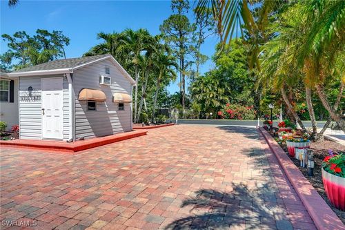 2117 Crystal Lake Dr, NAPLES, FL, 34120 | Card Image