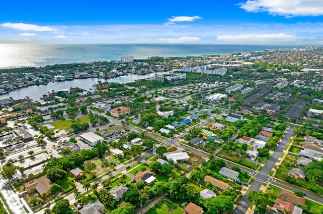 826 Se 4 Th Ave, House other with 2 bedrooms, 2 bathrooms and null parking in Delray Beach FL | Image 48