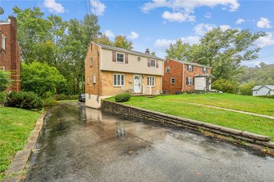 136 Poplar Ridge Dr, House other with 3 bedrooms, 1 bathrooms and 1 parking in Penn Hills PA | Image 2