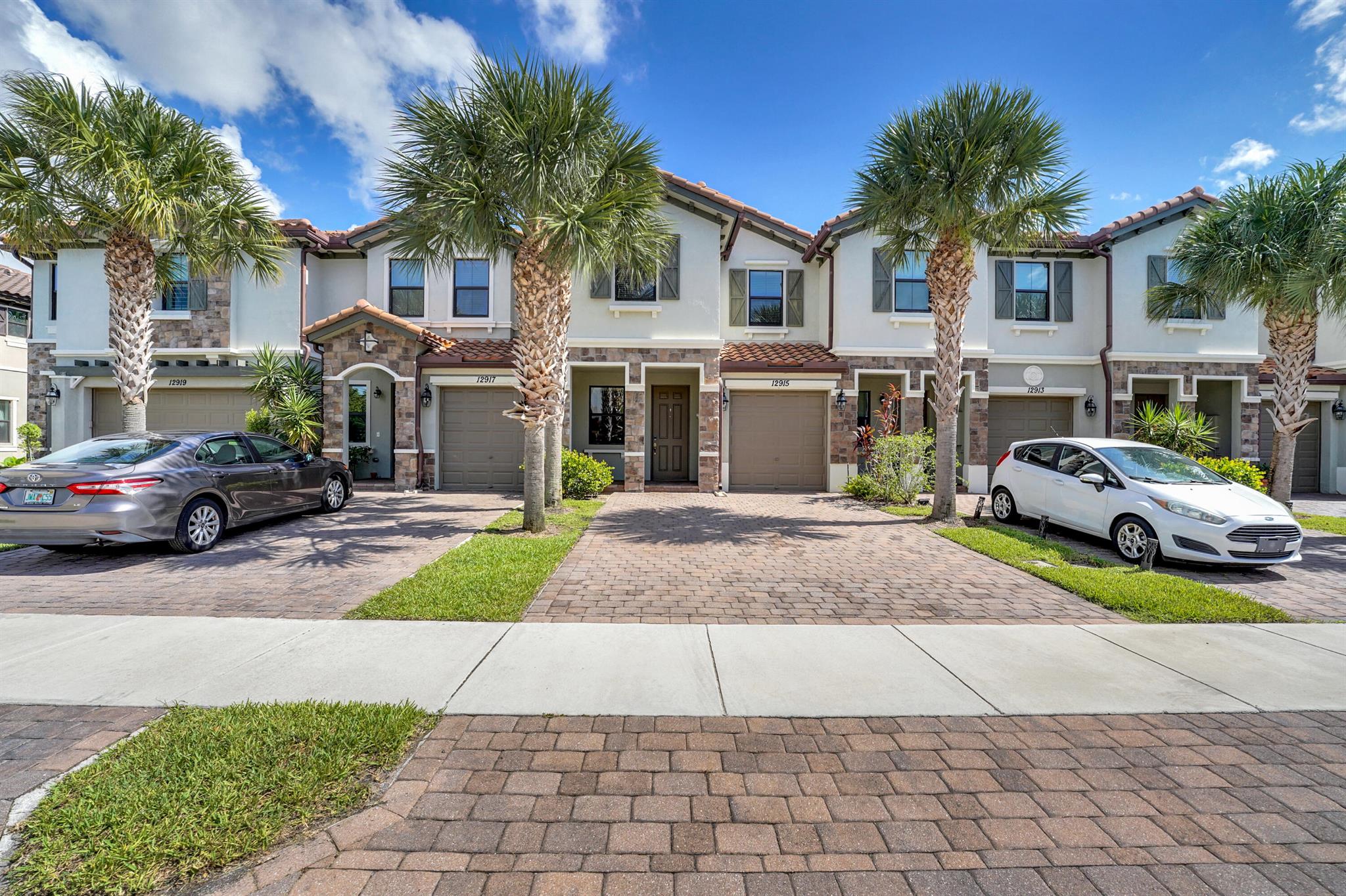 Anthorne Ln, Boynton Beach, FL 33436