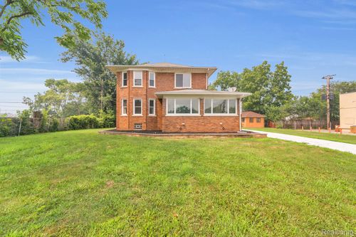 29016 Ford Rd, Garden City, MI, 48135-2846 | Card Image