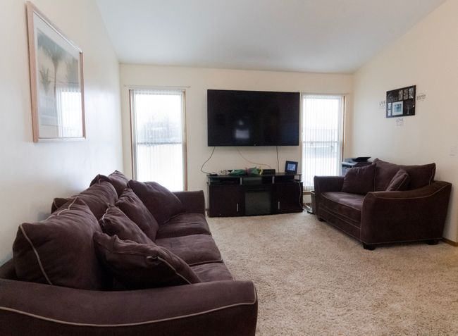 Living Room | Image 12