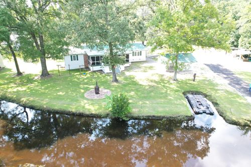 538 Castlebury Rd, Walterboro, SC, 29488-7252 | Card Image